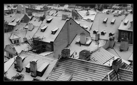 Malá-Strana-střechy-2003-01.jpg